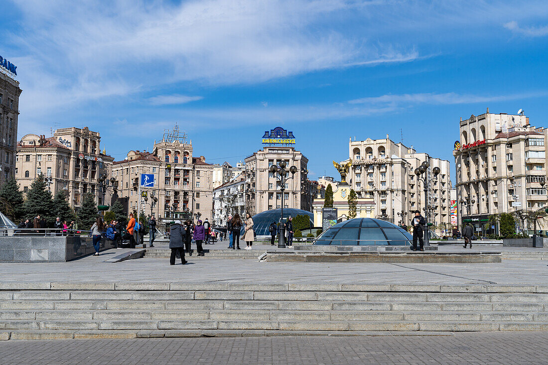 Kyiv's Independence Square (Maidan Nezalezhnosti), Kyiv (Kiev), Ukraine, Europe