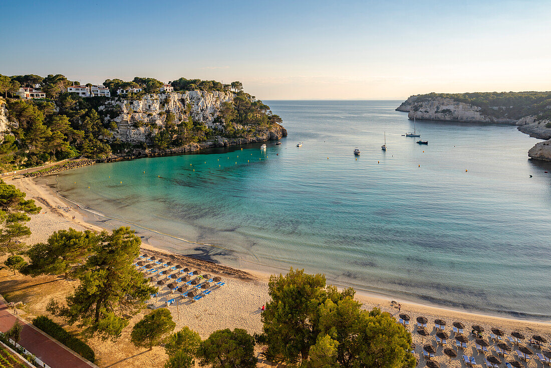 View of Platja de Cala Galdana and Mediterarnean Sea in Cala Galdana, Cala Galdana, Menorca, Balearic Islands, Spain, Mediterranean, Europe