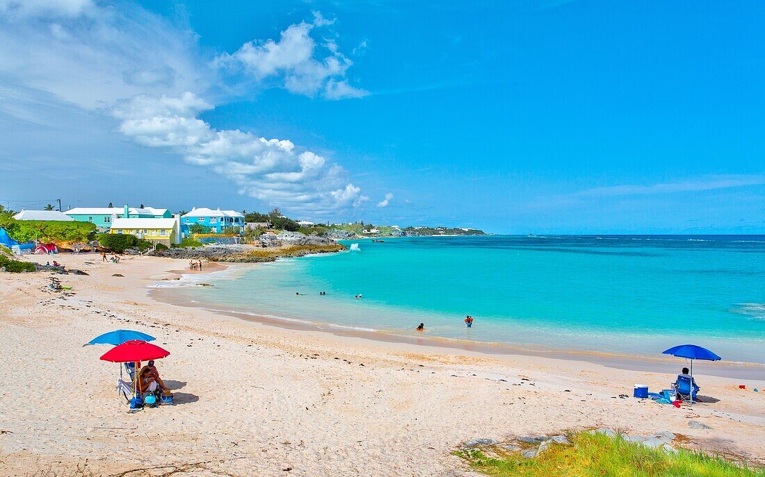 Strandbesucher an der John Smiths Bay, Smiths Parish, Bermuda, Atlantik, Mittelamerika