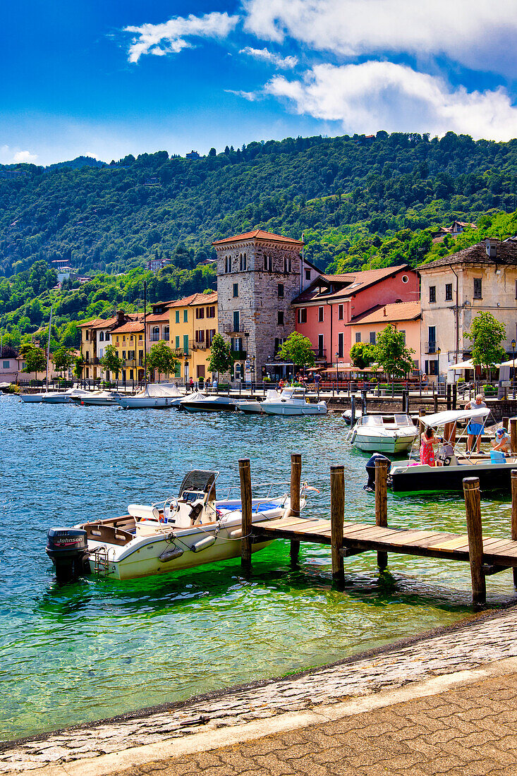 Das kleine Dorf Pella, Orta-See, Bezirk Novara, Piemont, Italienische Seen, Italien, Europa