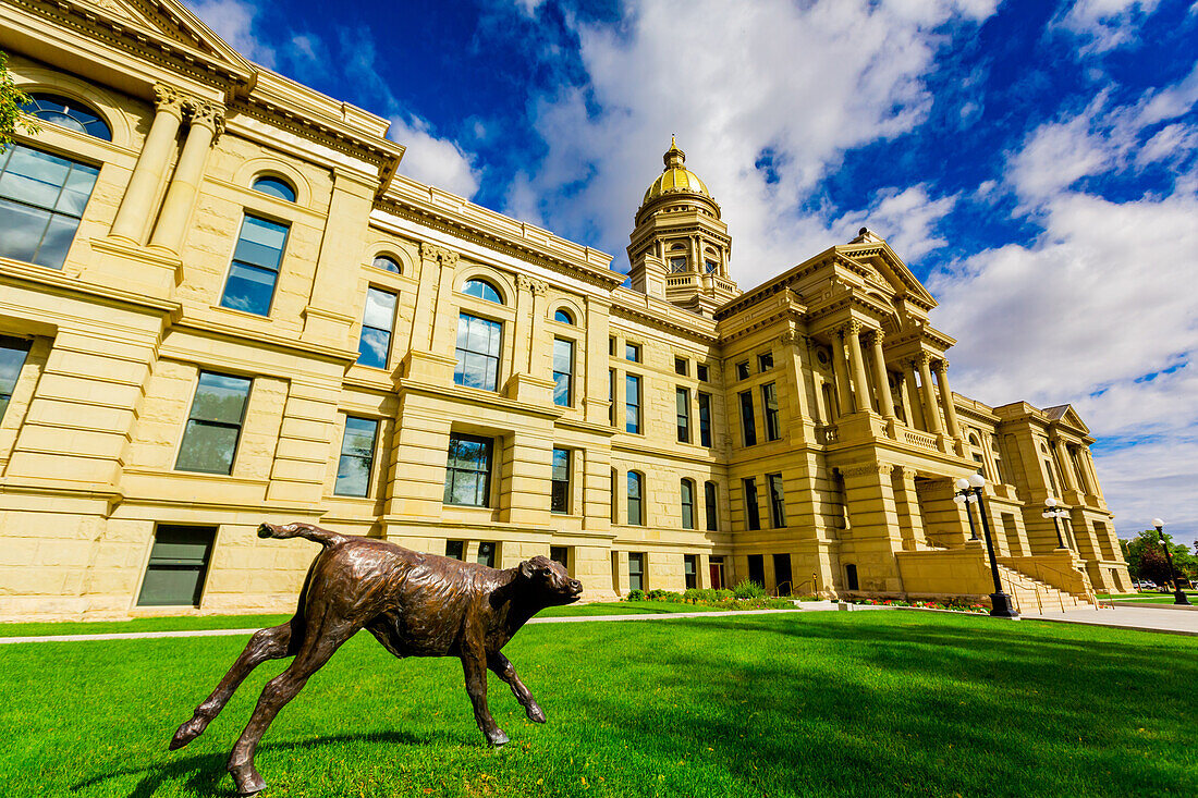 Wyoming State Capitol Building with dog, Cheyenne, Wyoming, United States of America, North America