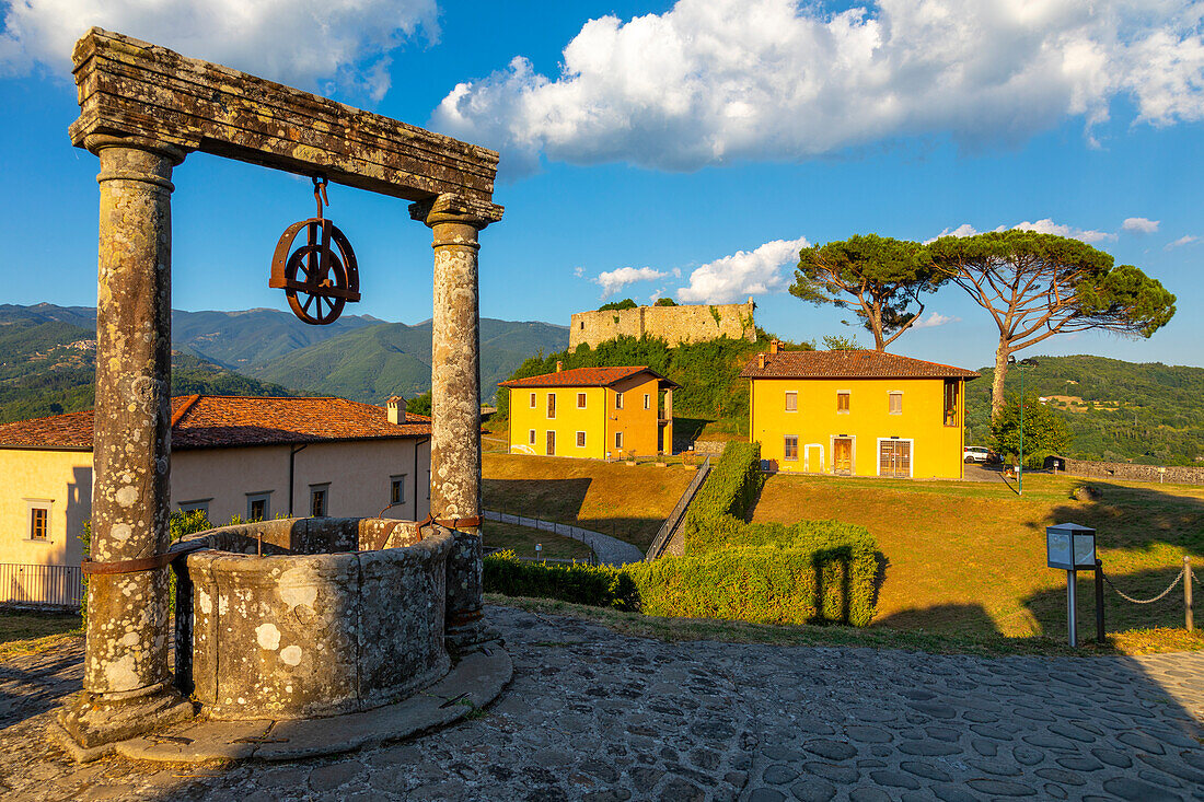 Alter Brunnen, Fortezza di Mont'Alfonso, Festung, Castelnuovo di Garfagnana, Toskana, Italien, Europa