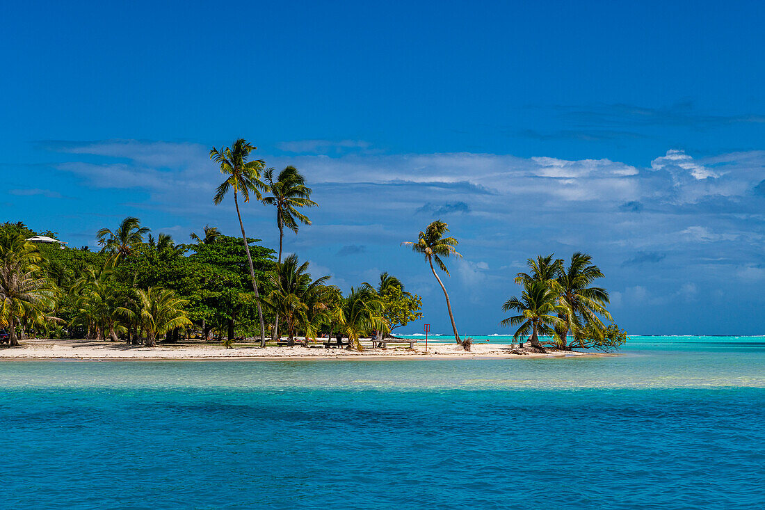 Weißer Sandstrand Terei'a Beach in Maupiti, Gesellschaftsinseln, Französisch-Polynesien, Südpazifik, Pazifik