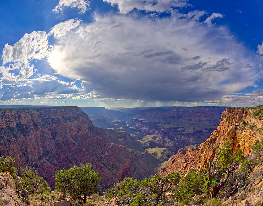 Ein spätes Tagesgewitter von den Klippen über dem Papago Creek am Grand Canyon, Grand Canyon National Park, UNESCO-Weltkulturerbe, Arizona, Vereinigte Staaten von Amerika, Nordamerika