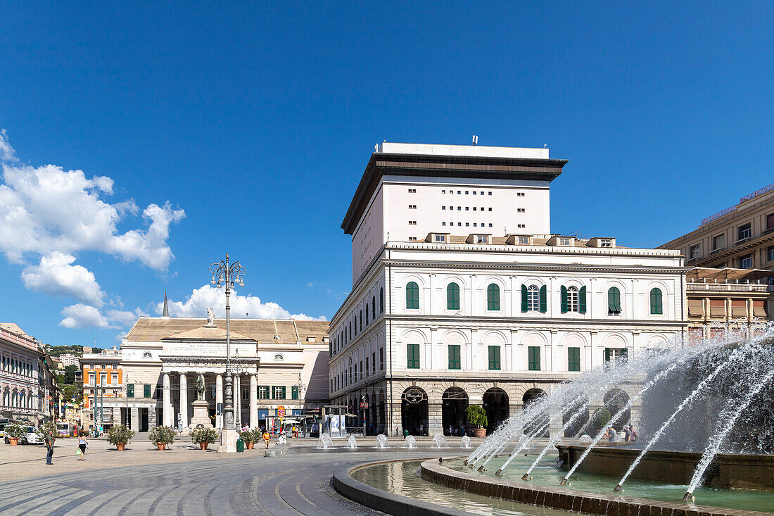 Piazza de Ferrari, Genua, Ligurien, Italien, Europa