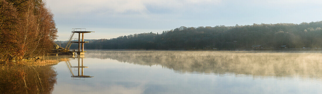 Tauchturm am See