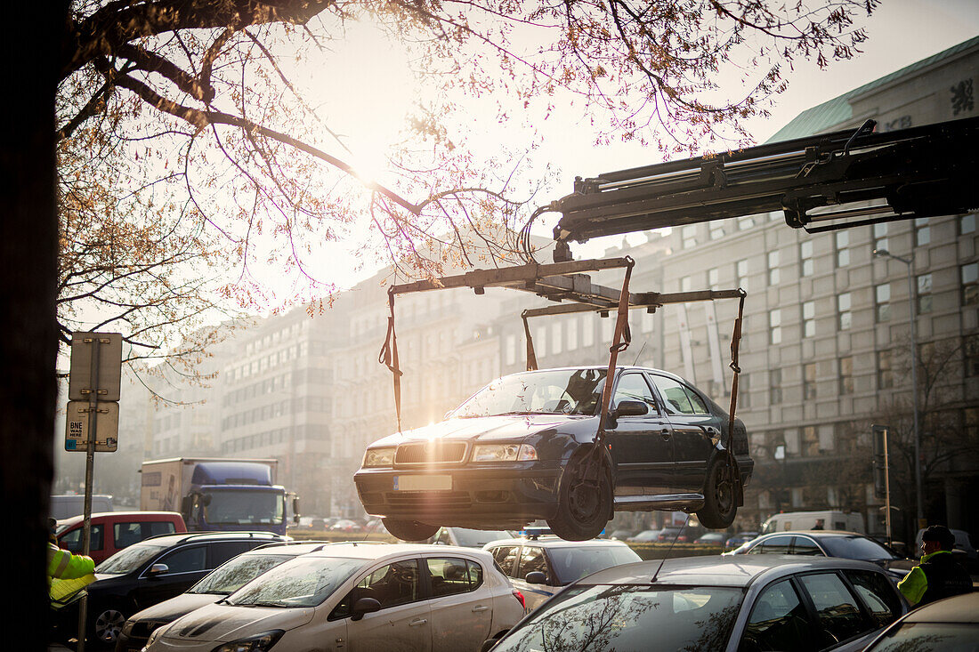 Crane carry car