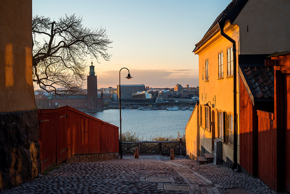 Blick auf Stockholm bei Sonnenuntergang, Schweden