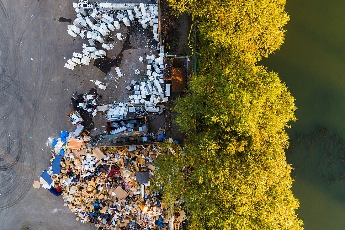 Luftaufnahme einer Mülldeponie