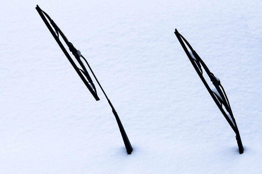 Car wipers in snow