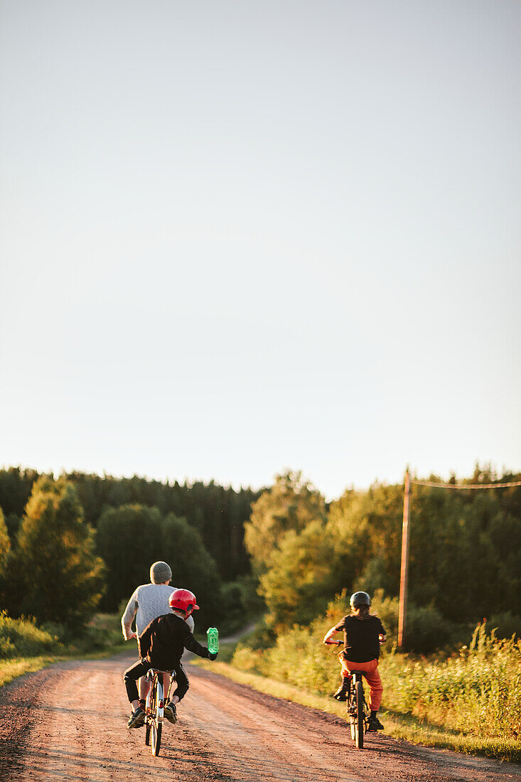 People cycling