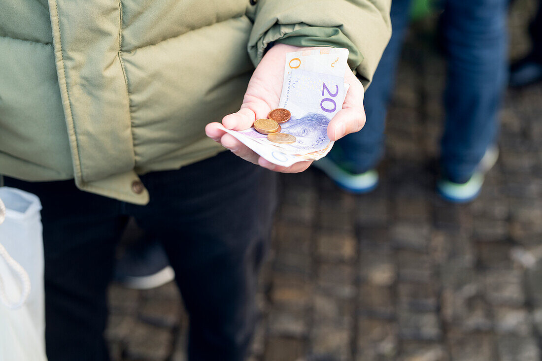 Geld auf der Hand