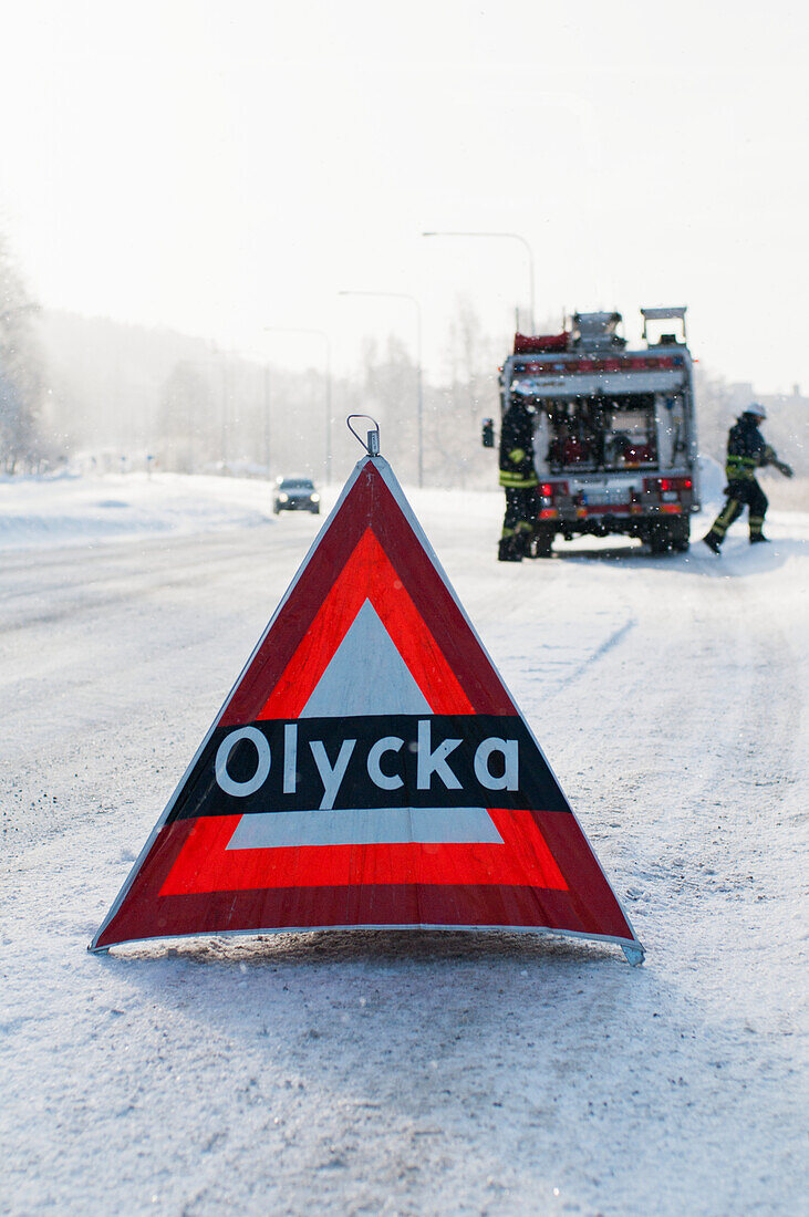 Unfallschild auf der Straße