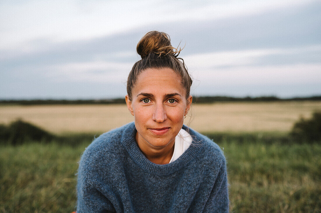 Smiling woman looking at camera