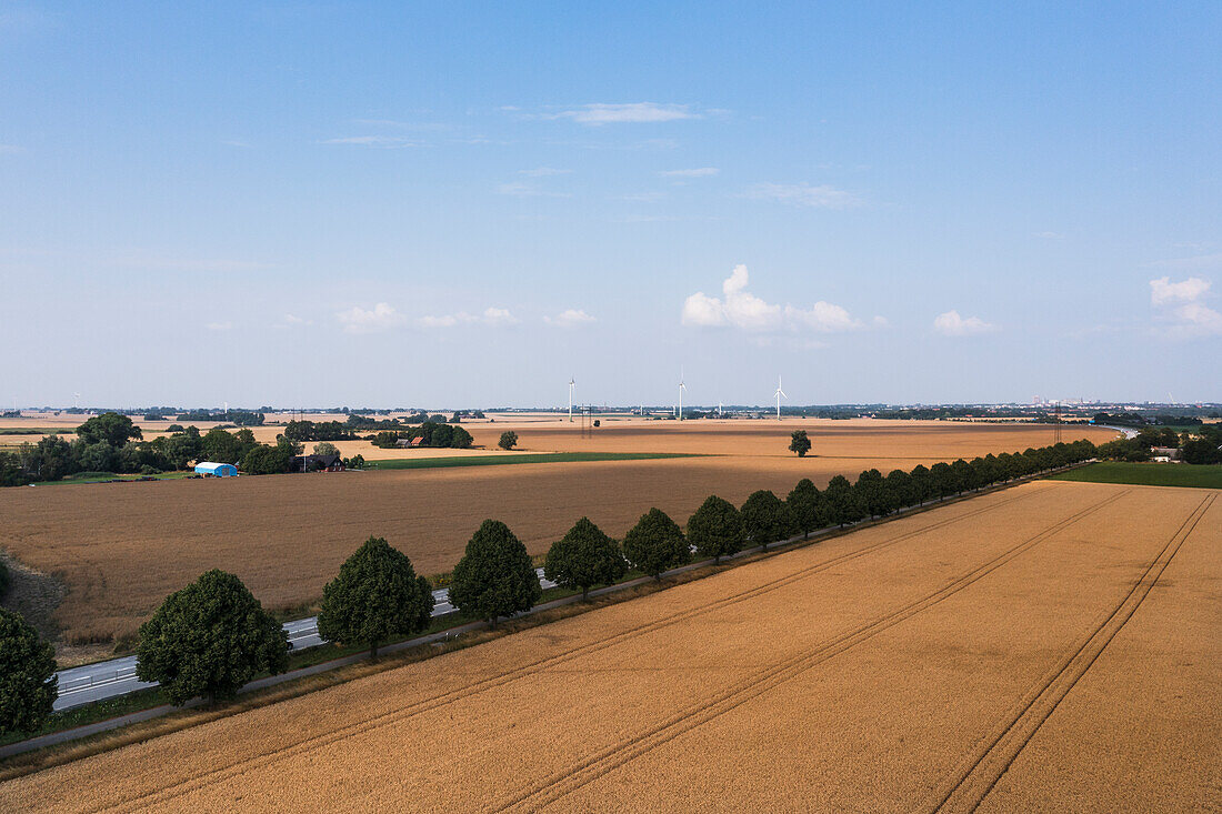 Blick auf eine ländliche Landschaft aus hohem Winkel