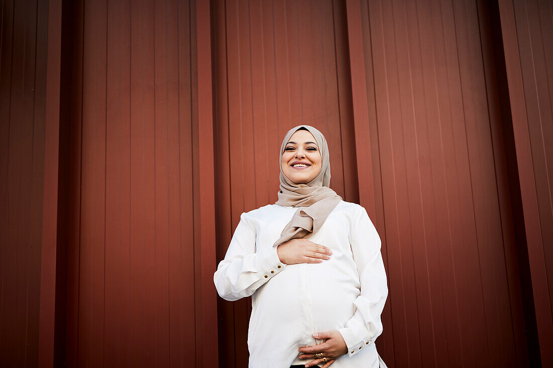 Smiling woman looking at camera