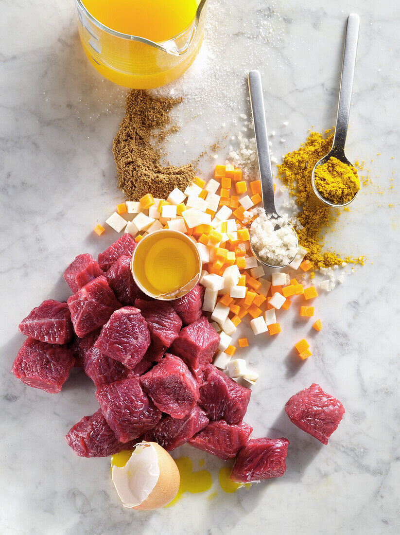 Ingredients for curry soup with beef