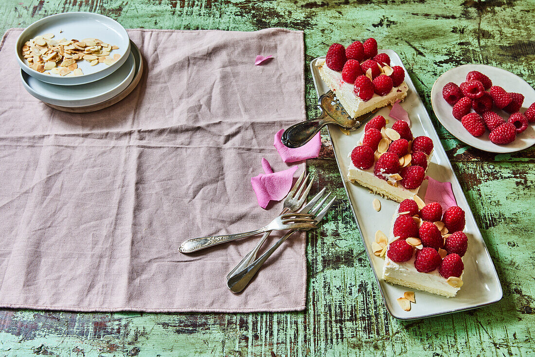 Raspberry cheesecake squares