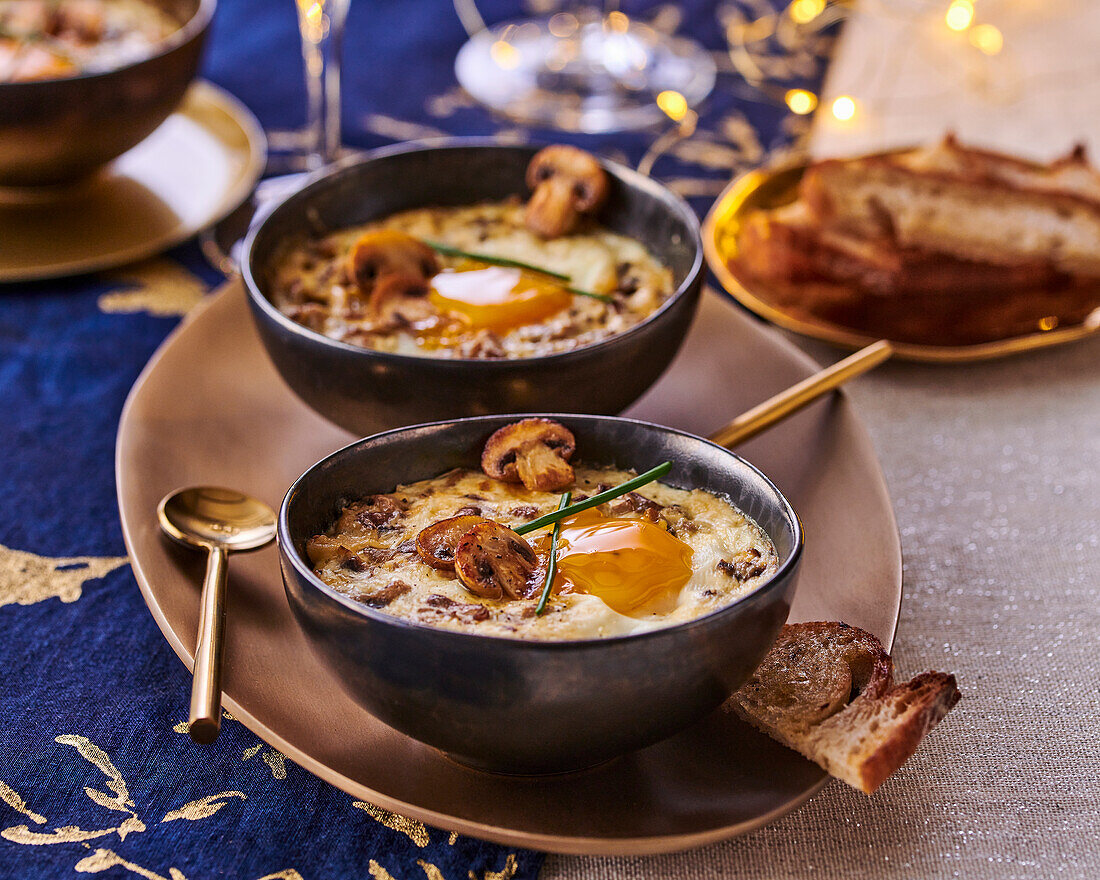 Oeuf cocotte mit Champignons