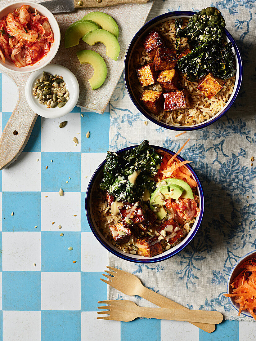 Buddha Bowl with crispy glazed tofu and kale