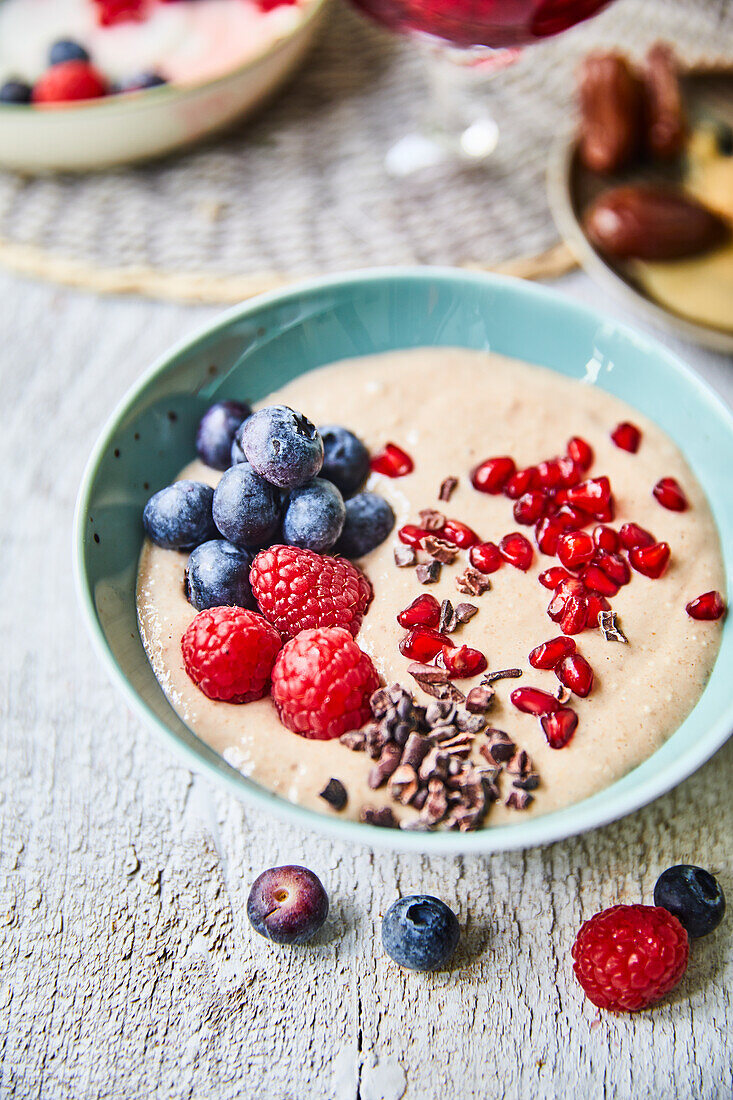 Chocolate-coconut-sesame bowl