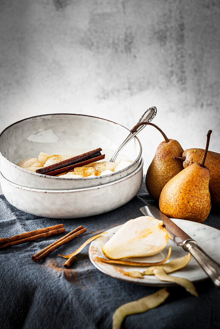 Pear compote with cinnamon