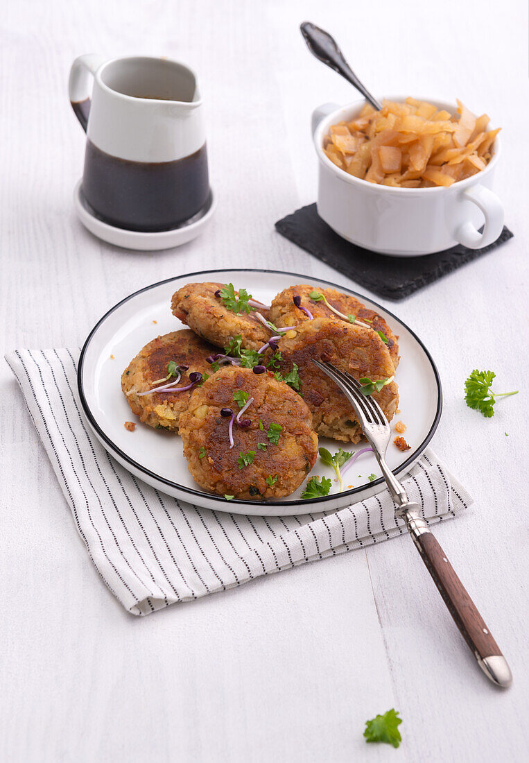 Vegan potato meatballs with Bavarian cabbage