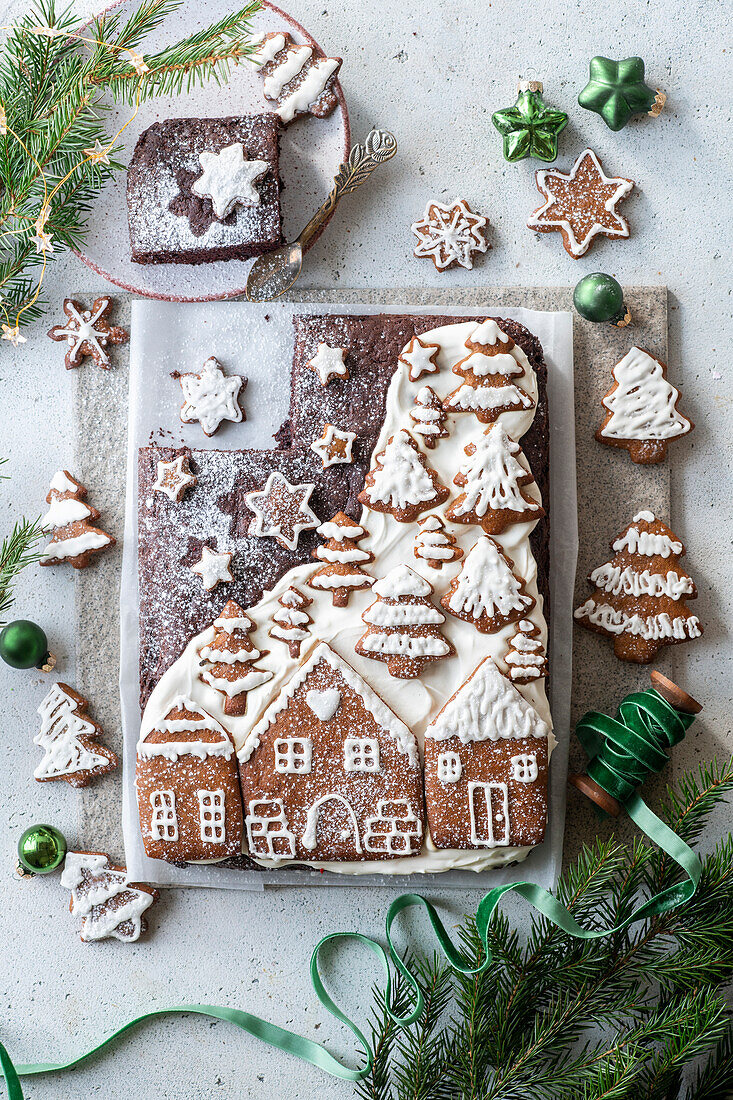 Schokoladenkuchen mit Lebkuchendekoration