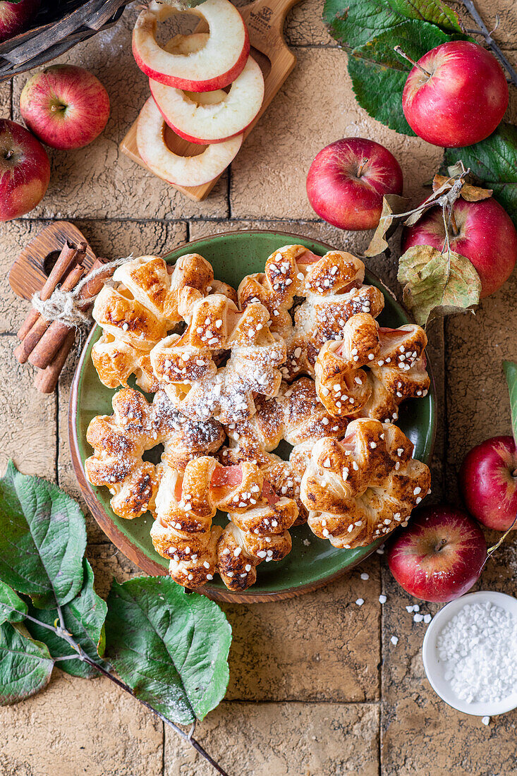 Blätterteig-Apfel-Ringe