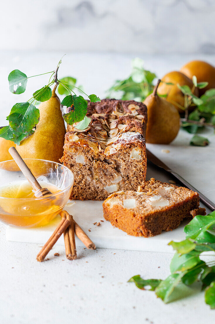 Rye cake with pear