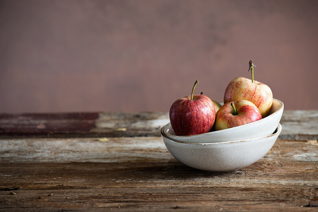 Apples in a bowl