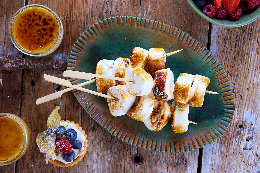 Grilled marshmallow skewers