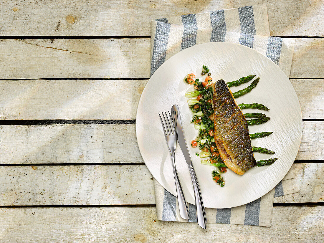 Sea bass with green asparagus and sauce vierge
