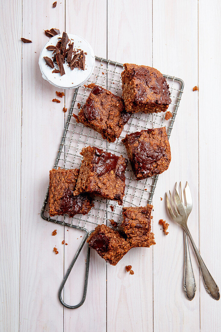 Vegan oatmeal apple brownies