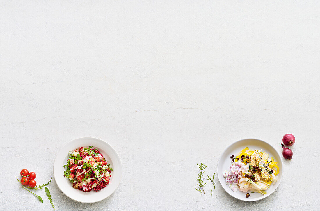 Roter Quinoasalat mit Schafskäse, Fenchel-Paprika-Salat mit Sardinen