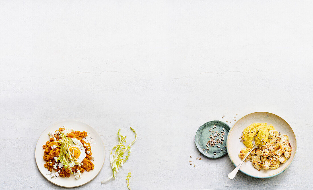 Aprikosen-Linsen-Dal mit Feta, Mandelblumenkohl mit Kurkumaquark