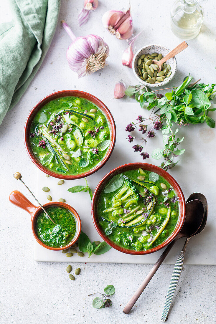 Green pesto soup