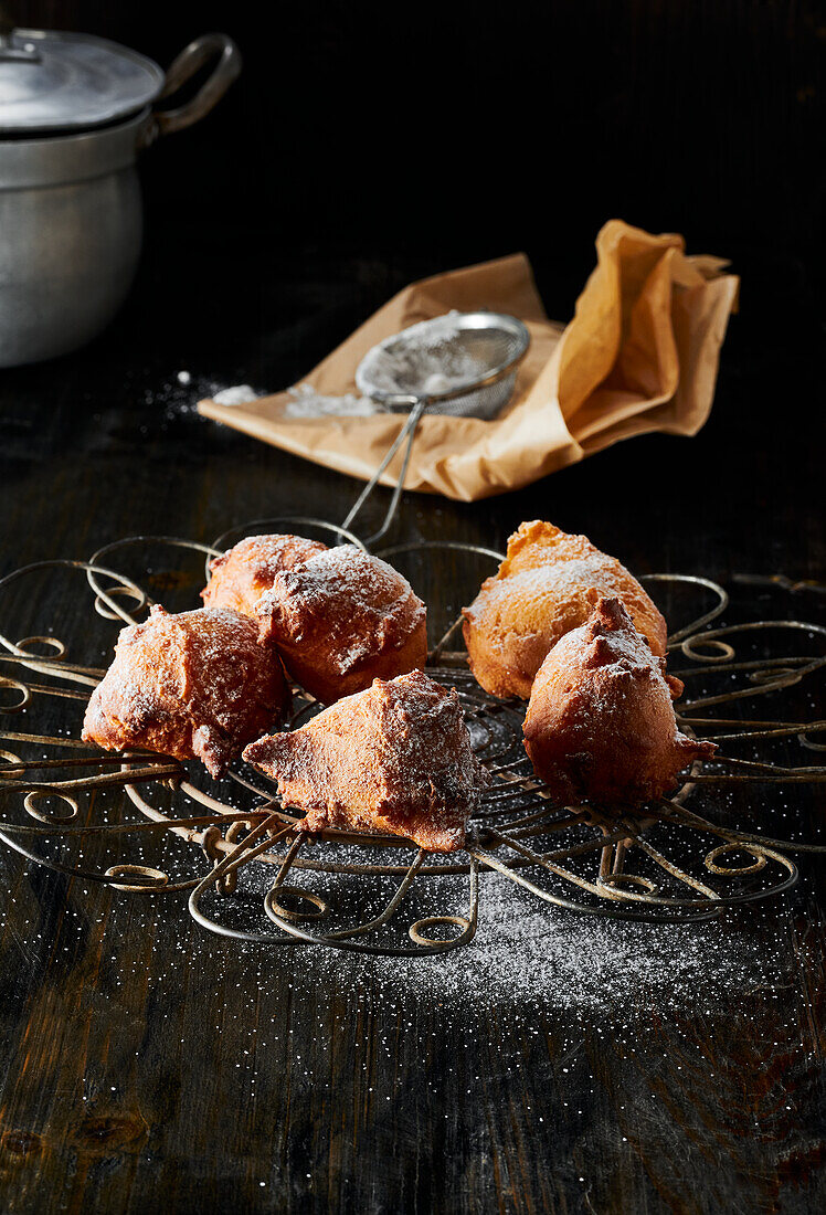 Traditional muzen (fried dough)