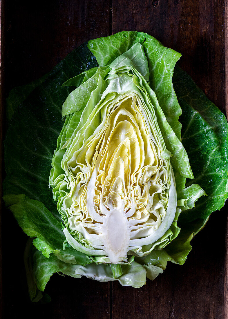 Pointed cabbage, halved