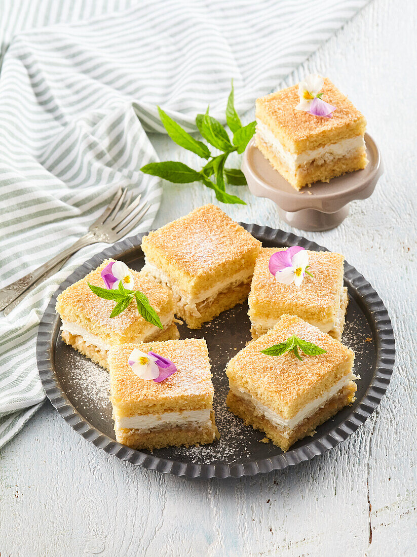 Apple coconut cake bars