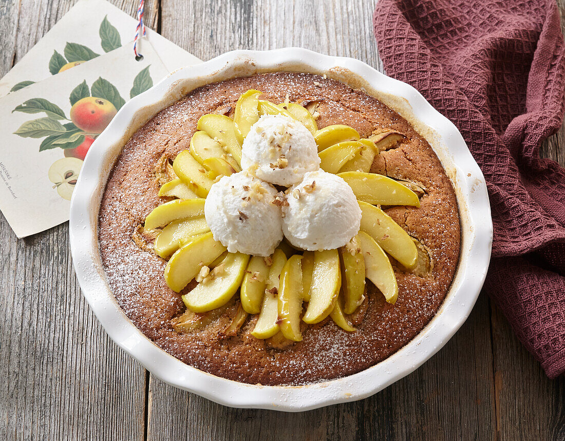 Spice cake with apples and vanilla ice cream