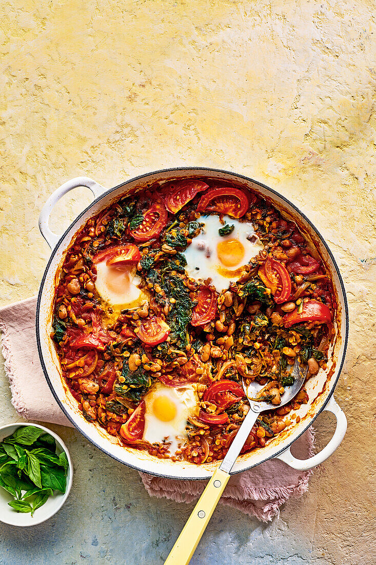 One-Pan-Spinat-Eier mit Tomaten