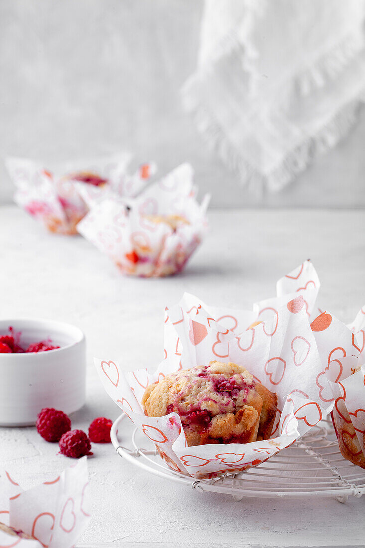 Raspberry muffins with Greek yoghurt