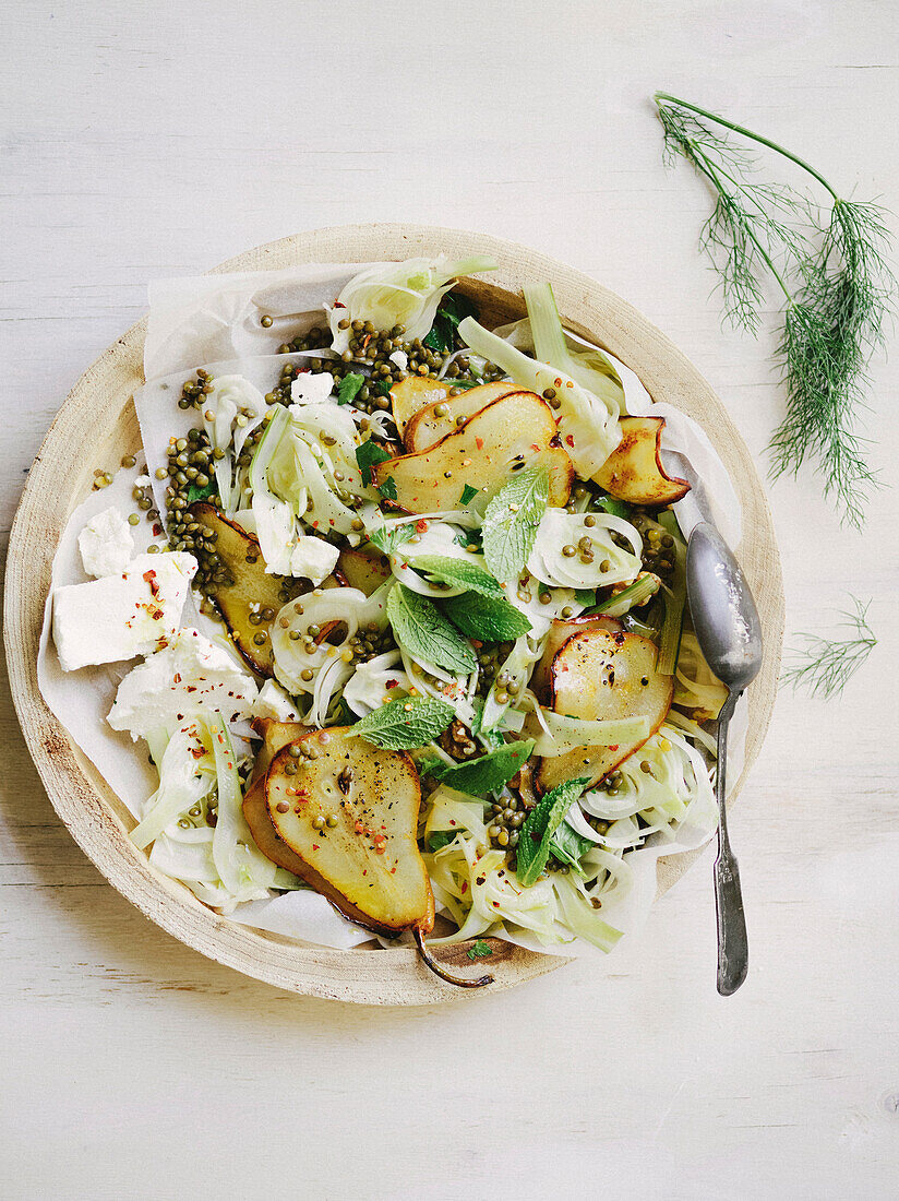 Pear and pickled fennel salad