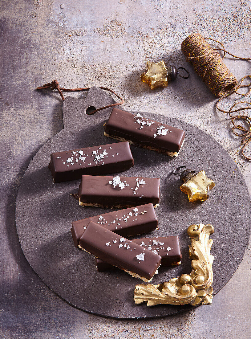 Chocolate bar with coconut caramel