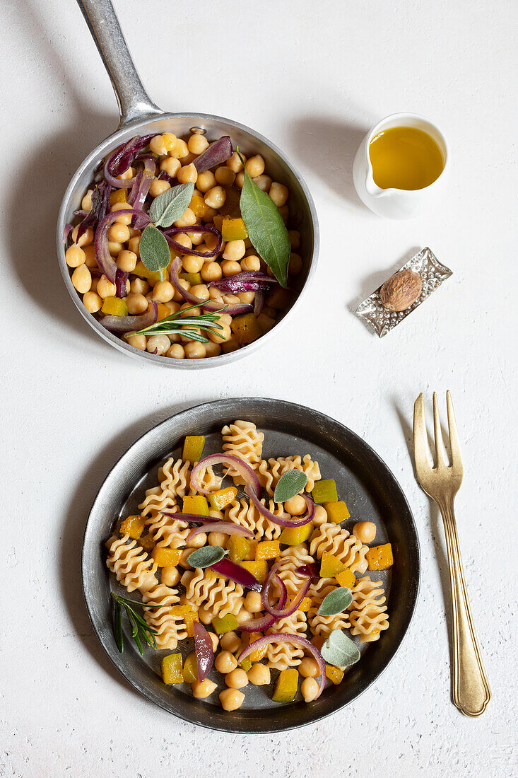 Pasta Radiatori with pumpkin, chickpeas and red onions