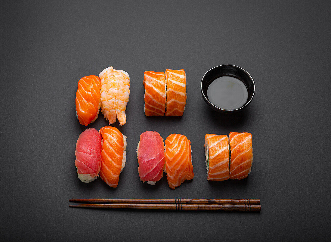 Nigiri-Sushi und Philadelphia Roll