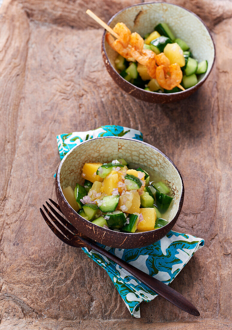 Balinesischer Mango-Gurken-Salat mit Garnelen