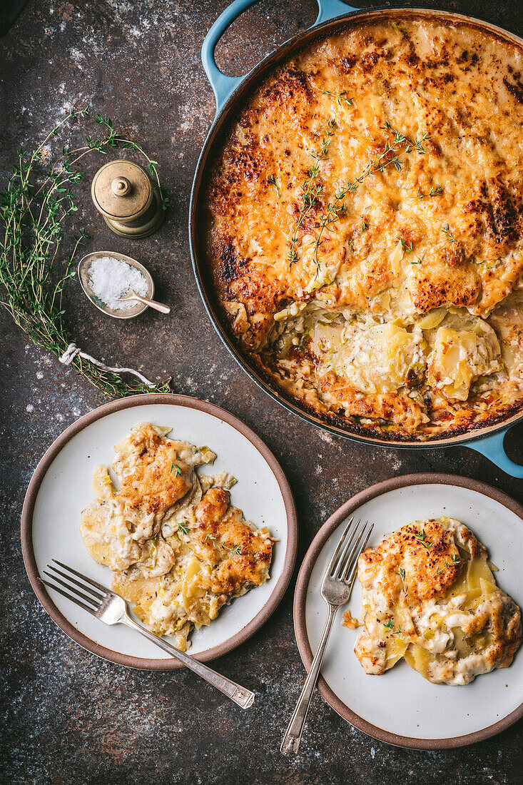 Kartoffelgratin aus dem Dutch Oven