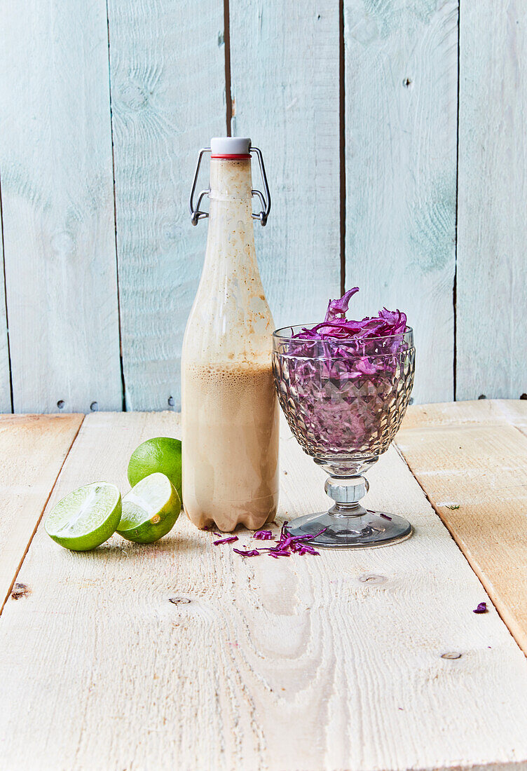 Sauerrahm-Tomaten-Dressing mit Limette